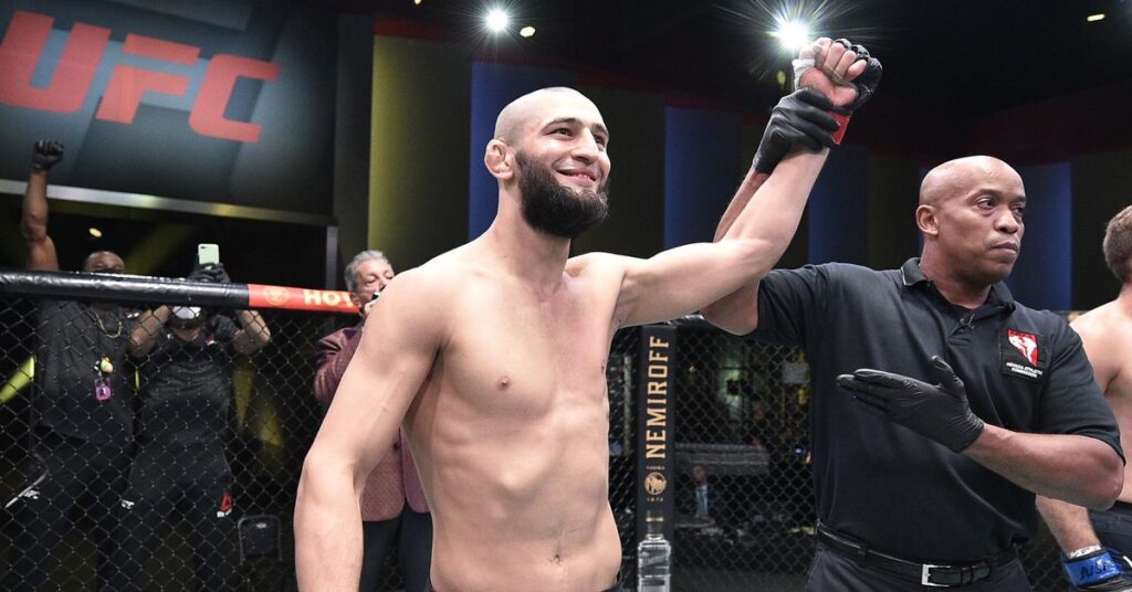 Martial Arts Clique MartialArtsClique Khamzat Chimaev predicts he beats Belal Muhammad in ‘1 minute Muhammad says hell make Chimaev ‘suffer Khamzat Chimaev predicts he beats Belal Muhammad in ‘1 minute,’ Muhammad says he’ll make Chimaev ‘suffer’