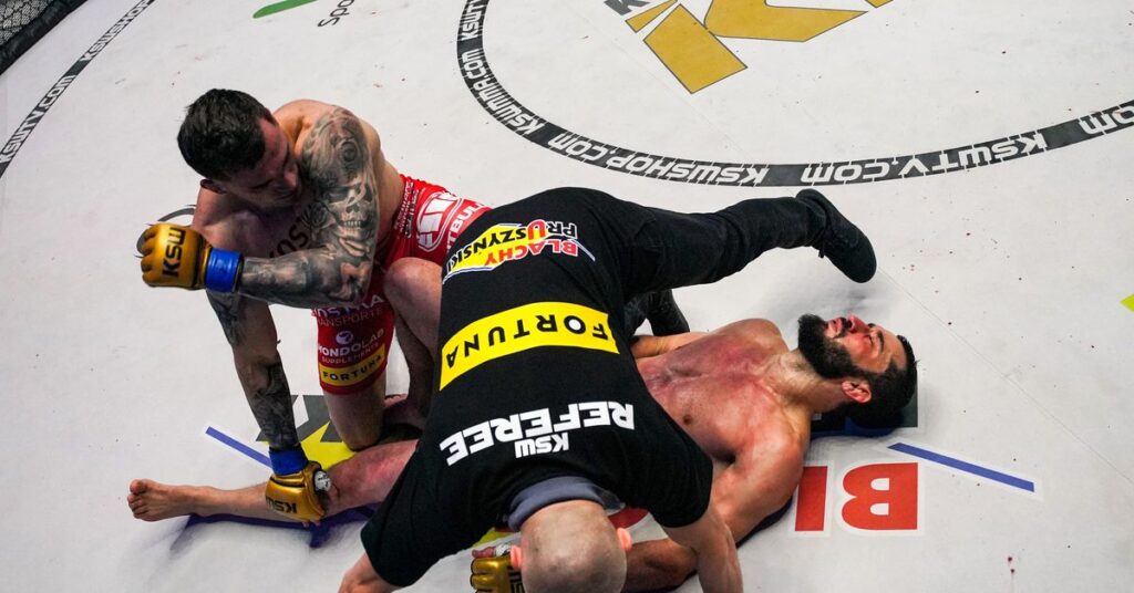 Martial Arts Clique MartialArtsClique Mamed Khalidov successfully undergoes surgery for multiple facial fractures from brutal KSW 65 knockout Mamed Khalidov successfully undergoes surgery for multiple facial fractures from brutal KSW 65 knockout