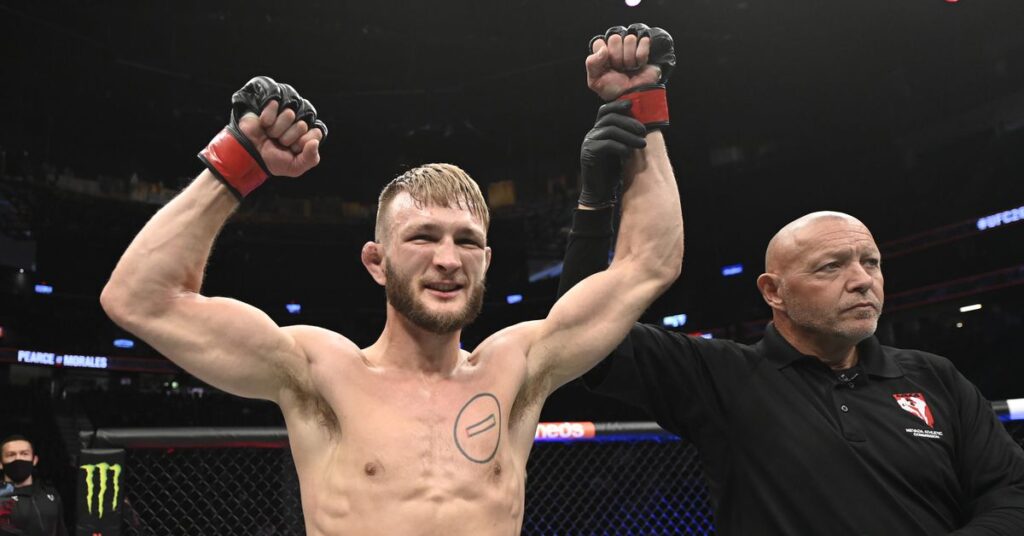 Martial Arts Clique MartialArtsClique Jonathan Pearce now meets Christian Rodriguez at UFC Vegas 48 Jonathan Pearce now meets Christian Rodriguez at UFC Vegas 48