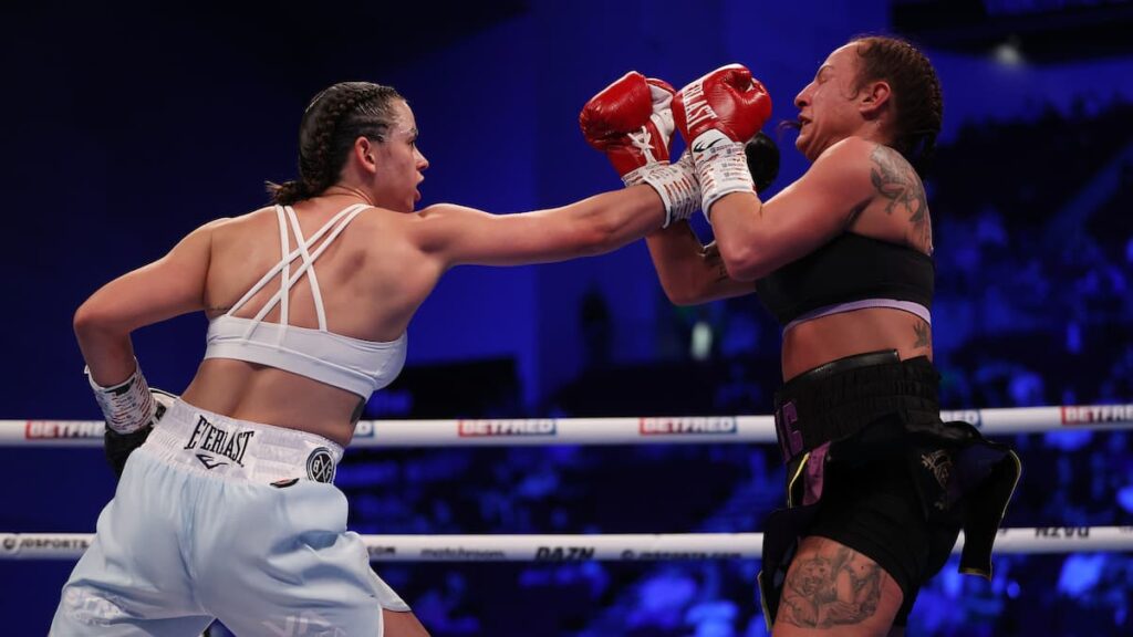 Martial Arts Clique MartialArtsClique Skye Nicolson outpoints Bec Connolly in Leeds video FIGHTMAG Skye Nicolson outpoints Bec Connolly in Leeds (video) - FIGHTMAG