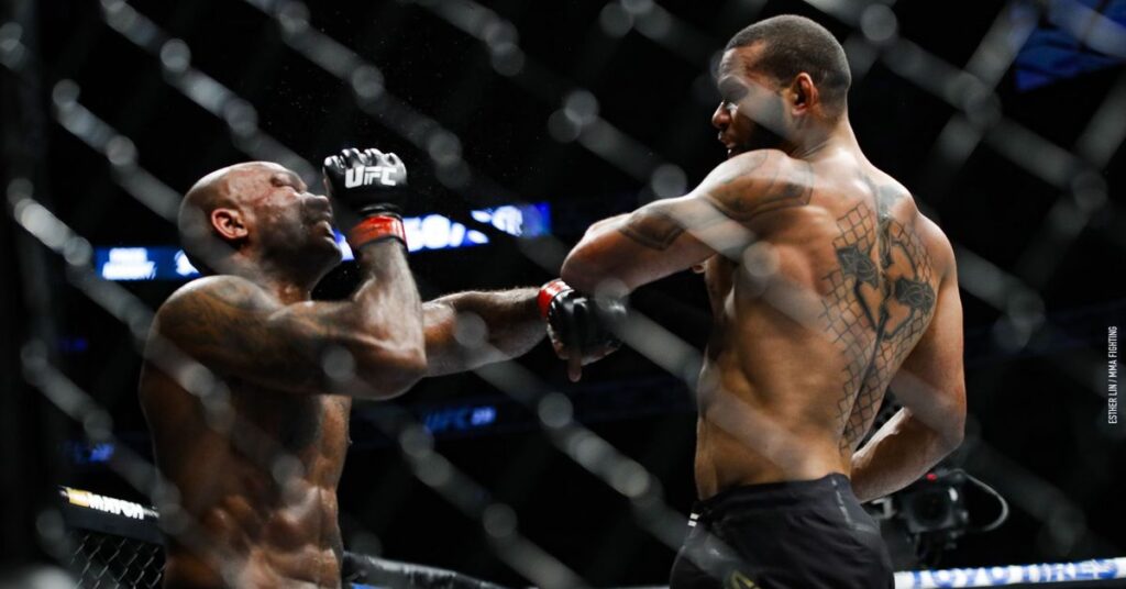 Martial Arts Clique MartialArtsClique UFC full fight video Thiago Santos ends brawl with wild knockout of Jimi Manuwa UFC full fight video: Thiago Santos ends brawl with wild knockout of Jimi Manuwa
