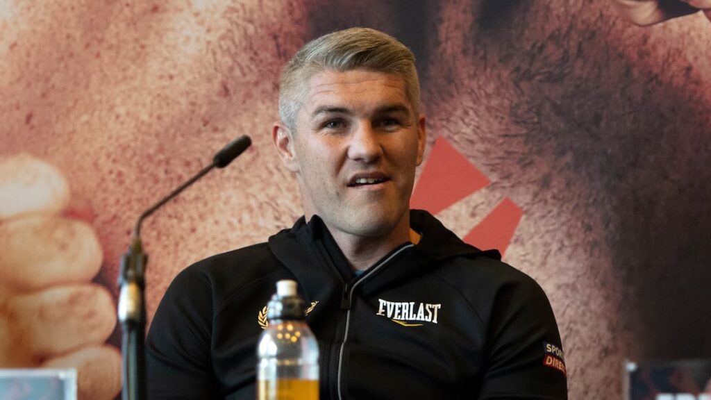 Martial Arts Clique MartialArtsClique Liam Smith going to be too big and too strong for Jessie Vargas FIGHTMAG Liam Smith 'going to be too big and too strong' for Jessie Vargas - FIGHTMAG