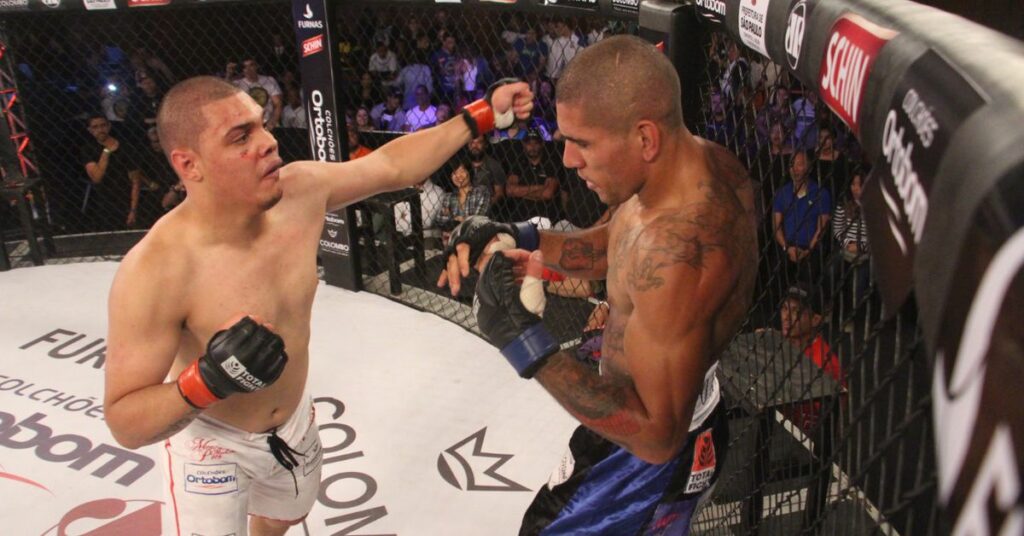 Martial Arts Clique MartialArtsClique The man that beat the man that beat the man Quemuel Ottoni believes his ‘son Alex Pereira loses to his ‘grandson Israel Adesanya in UFC The man that beat the man that beat the man: Quemuel Ottoni believes his ‘son’ Alex Pereira loses to his ‘grandson’ Israel Adesanya in UFC