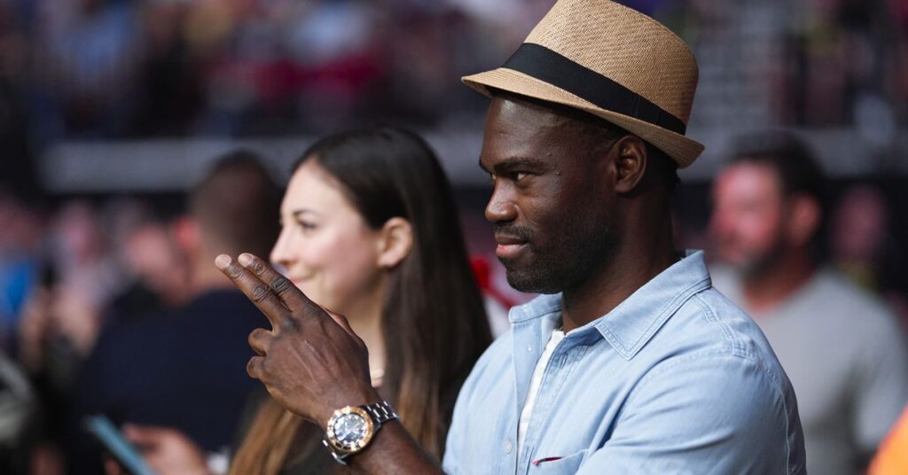 Martial Arts Clique MartialArtsClique Video Uriah Hall breaks down and rates famous action scenes ‘Its a great movie but its not even close Video: Uriah Hall breaks down and rates famous action scenes: ‘It’s a great movie, but it’s not even close’