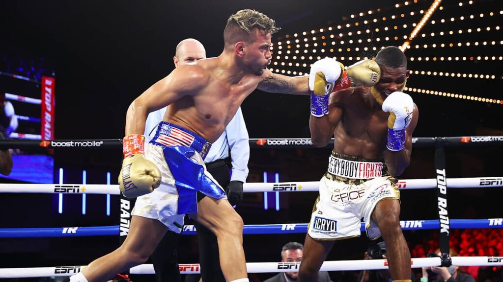 Martial Arts Clique MartialArtsClique Robeisy Ramirez KOs Abraham Nova in Round 5 video FIGHTMAG Robeisy Ramirez KO's Abraham Nova in Round 5 (video) - FIGHTMAG