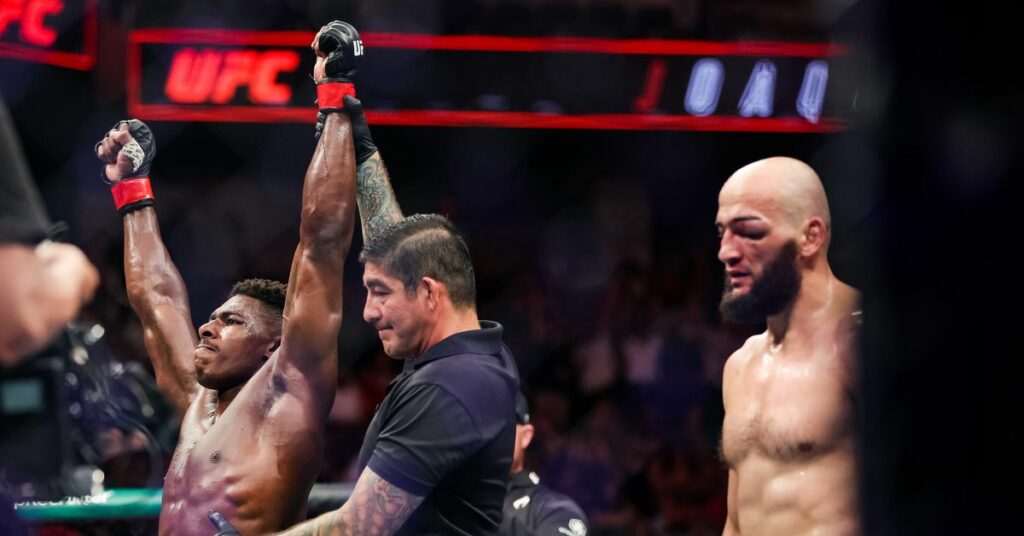 Martial Arts Clique MartialArtsClique UFC Austin results Joaquin Buckley bludgeons Albert Duraevs eye leading to doctors stoppage in third round UFC Austin results: Joaquin Buckley bludgeons Albert Duraev’s eye leading to doctor’s stoppage in third round
