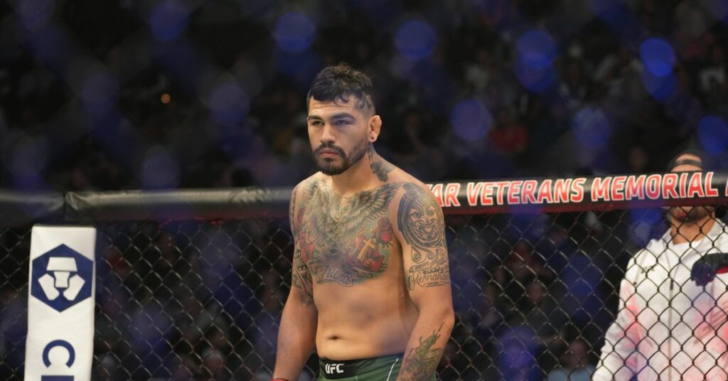 Martial Arts Clique MartialArtsClique UFC Fight Roundup Anthony Hernandez looks to extend winning streak against Marc Andre Barriault on Sept. 17 UFC Fight Roundup: Anthony Hernandez looks to extend winning streak against Marc-Andre Barriault on Sept. 17